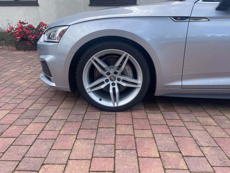 Toyota RAV4 - zdjęcie 2