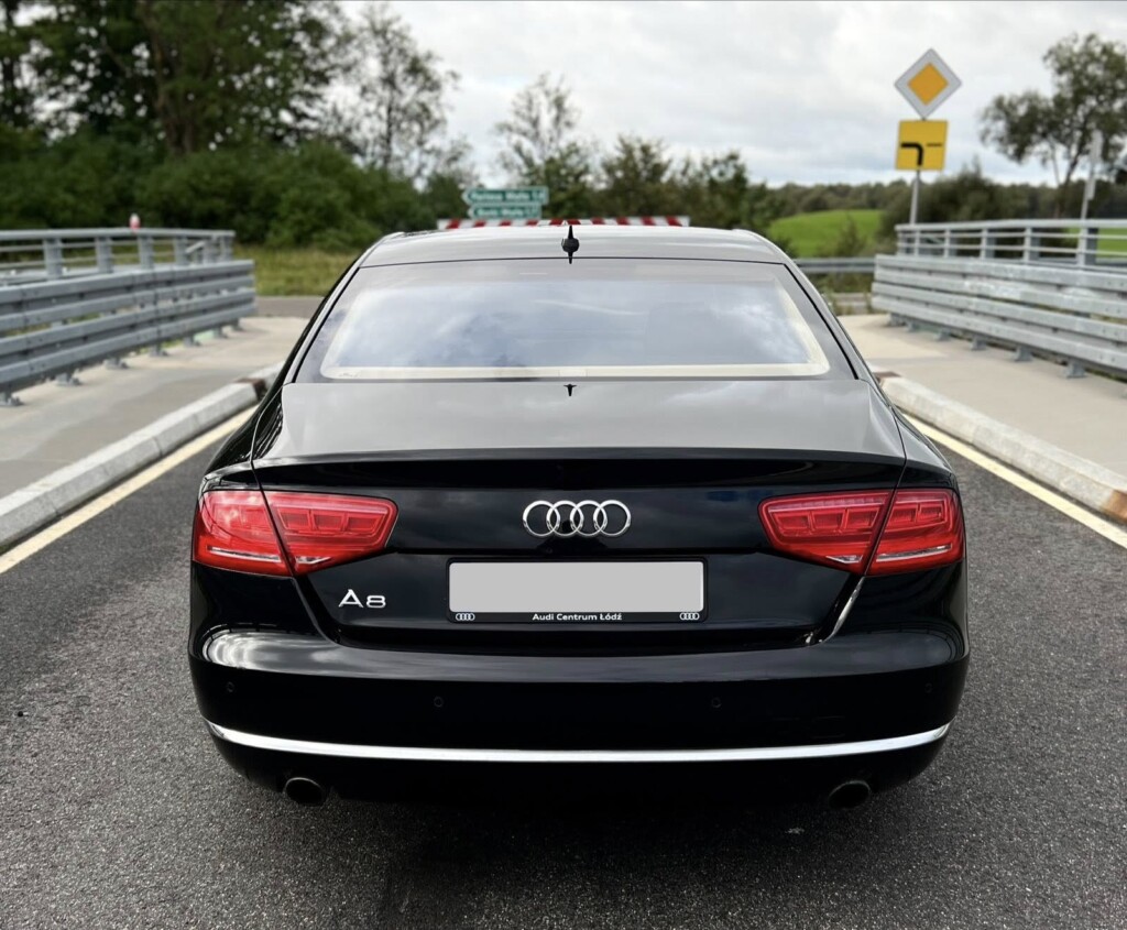 Audi A8 3.0 T Quattro - zdjęcie 3