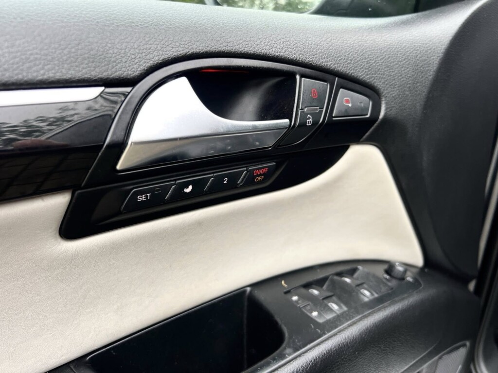 Audi Q7 4.2 V8 TDI S line - zdjęcie 2