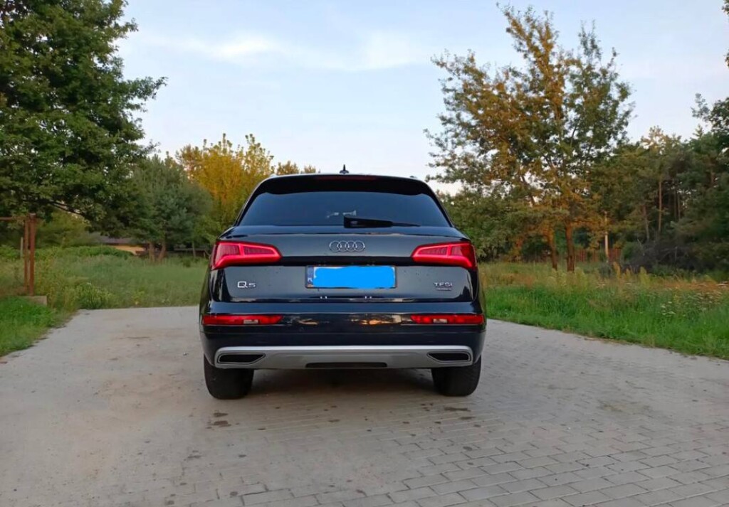 Audi Q5 2.0 TFSI Quattro - zdjęcie 10